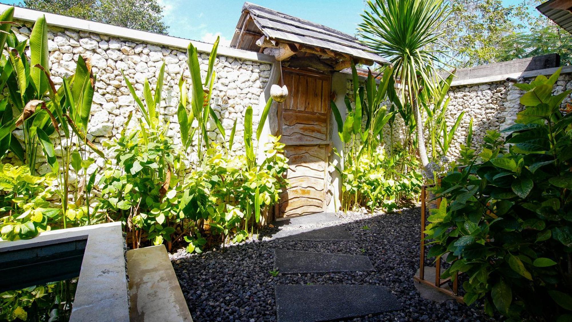 Alma Surf 5 - Cozy 01 Bed With Private Pool Apartment Uluwatu (Bali)
