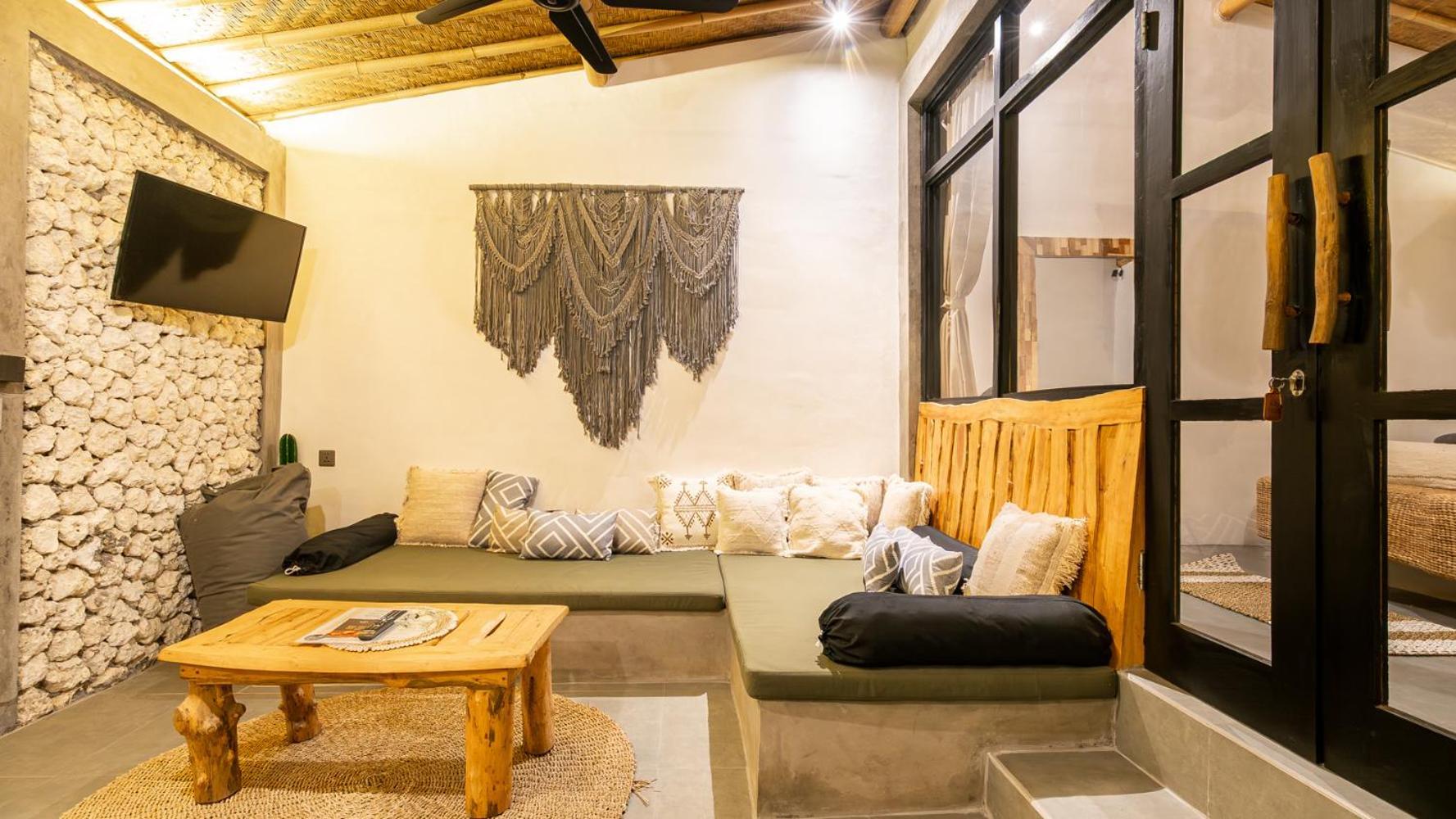 Alma Surf 5 - Cozy 01 Bed With Private Pool Apartment Uluwatu (Bali)